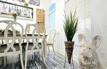 Pool house Best location in Wesley Chapel - Photo 5