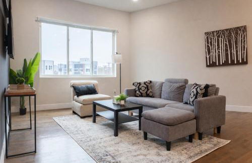 Stylish 2BR,1BAFree ParkingQueen Beds - Foto 1