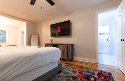 Modern Luxury with Pool Table 3BR-5BD Sleeps 10 - Foto 7