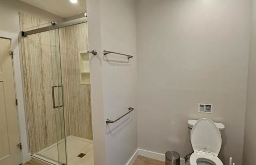 Powder Run - Modern 3BR Basecamp with Hot Tub, AC, EV Charger & Flat Parking - Foto 15