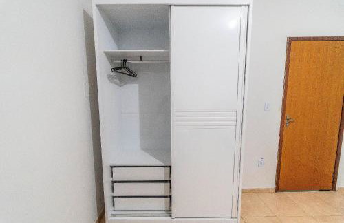 Apartamentos 2 qtos C/suite ,Cozinha Completa, Wi-Fi 1GIga, Jr Catito - Foto 25