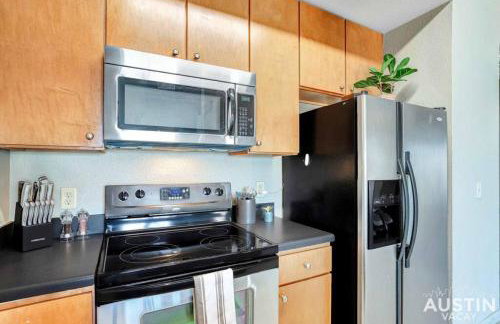 Space for 8 Near Downtown Easy Walk to UT Campus - Foto 9