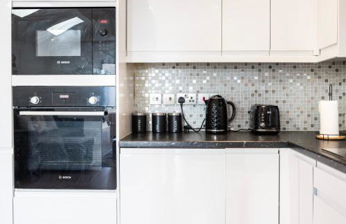 Modern 3 Bedroom Apartment with Ensuite - Foto 38