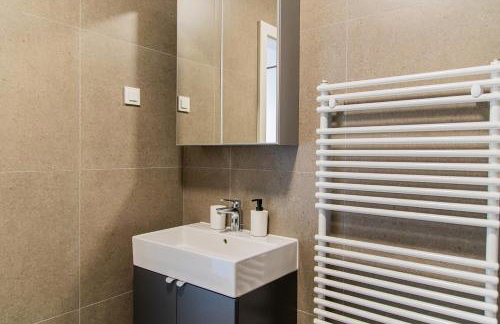 Flexible SelfCheckIns 67 - Zagreb - Loggia - Brand New - Luxury - Garage - Foto 30