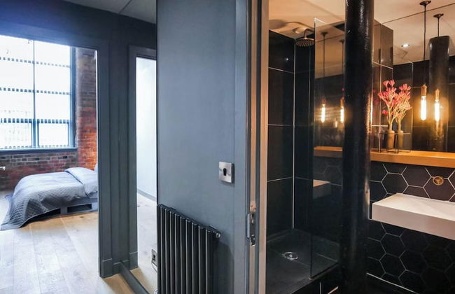 1-bed Loft Apartment - Free Parking, Central - Foto 5