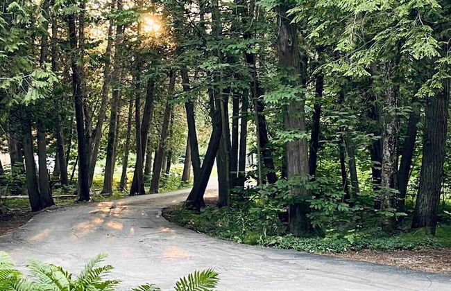 Boardman Monarch Upscale River Lodge HOT Tub! - Foto 76