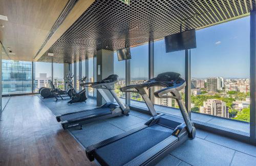 Carlos Gomes Square - Shopping Bordaza - Apartamento alto padrão com rooftop, piscina e academia - Foto 8