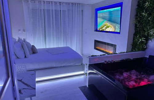 Suite jacuzzi 2 min de la mer - Foto 8