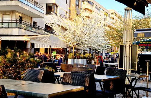 Stylish Stay Near Paris - 850m to Subway RER A - Netflix T1-4P - Foto 25