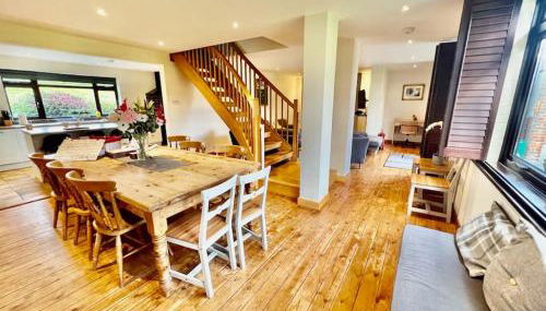 Arniss Farmhouse - Photo 5