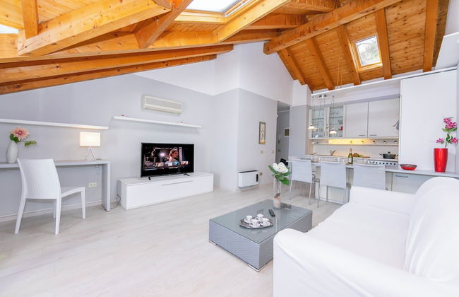 Blu Lake Apartment on Ghiffa Beach - Foto 8