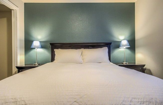 4BR Modern Townhome Close to Usafa! - Foto 13