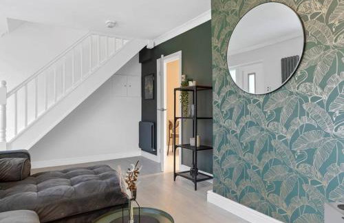 Modern & Stylish 2 Bed Home in Whitehaven - Photo 5