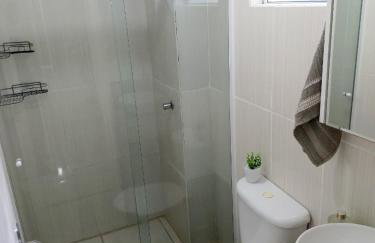 Apto Completo e Confortável Famílias e Trabalho - Foto 29