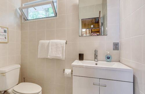 Community Perks Mongaup Valley Cabin with Grill! - Foto 13