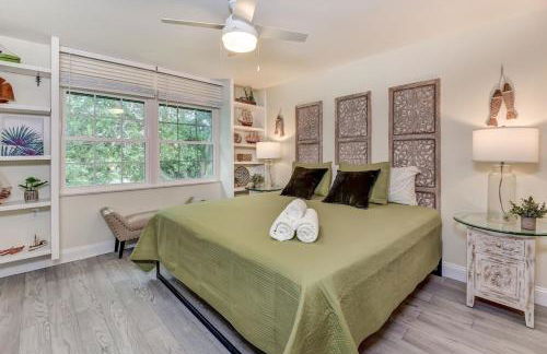 Dog Friendly Home by Flagler Avenue! Fenced Yard and Garage! Walk to the Beach! - Foto 23