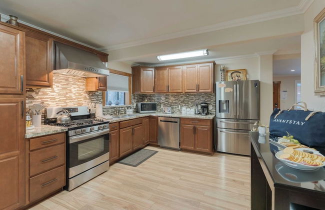 Lake Star by Avantstay Hot Tub, Walk to Beach - Foto 7