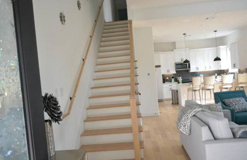 Tranquil Downtown Escape with Backyard - Photo 10