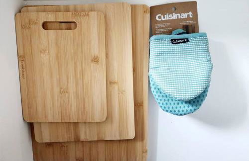 Newly remodeled 5BR 3BA w/pool 16 ppl - Photo 45