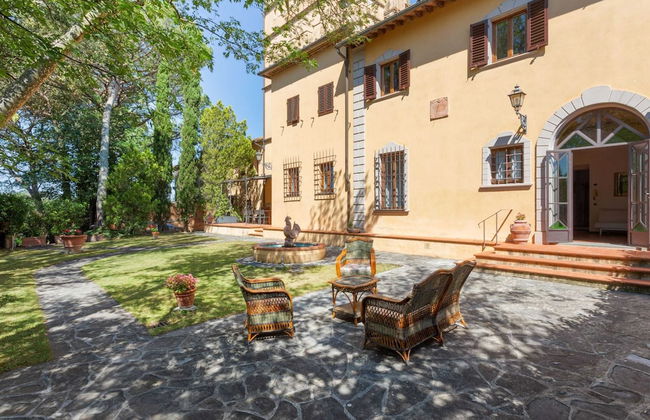 Empoli Villa With Private Pool - Photo 30