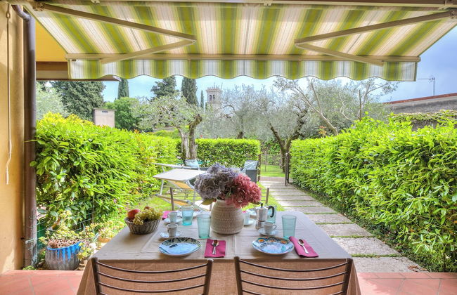 Borgo Degli Ulivi shared pool- 200m lake - Foto 25