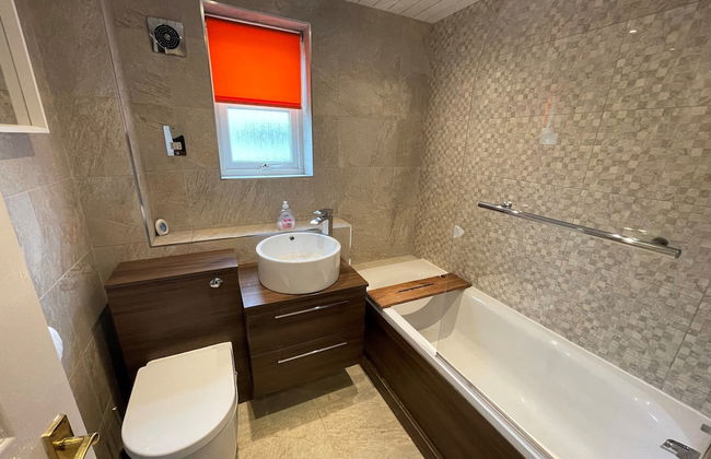 Beautiful 2-bed Apartment in Renfrew - Foto 13