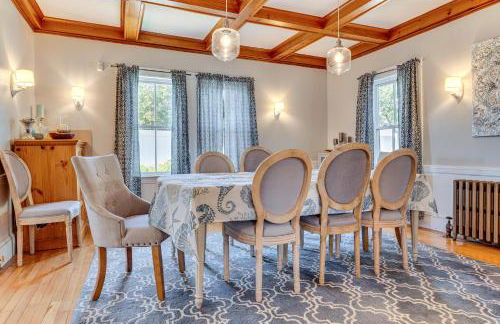 Hot Tub and Fireplace Coastal Getaway in Maine - Foto 9