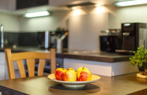 BERGSUCHT-Ruhpolding, Traumlage am sonnigen Südhang, kostenlose Parkplätze, schnelles WLAN, ruhige Sackgasse, NETFLIX inklusive - Foto 44