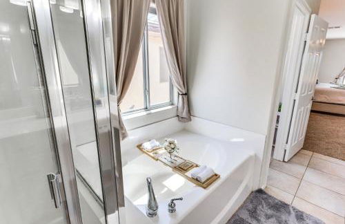 North Las Vegas Home with Hot Tub - 14 Mi to Strip! - Foto 17