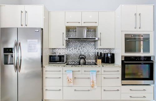 Pool home near Disney w themed rooms - Foto 21