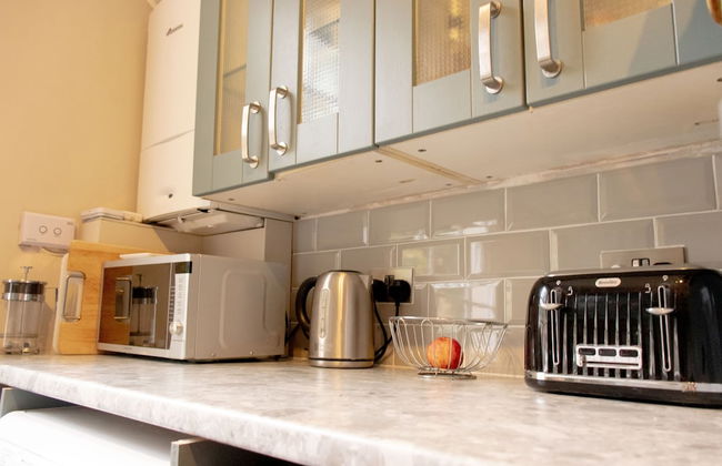 Trendy Two Bed Apartment With Private Garden - Foto 11