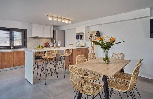 Blue Armonia Villa featuring SaltWater Heated Pool By KB Hospitality - Foto 12