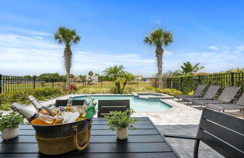 Boutique Luxury Home, Private Pool Close to Disney REU101 - Foto 5