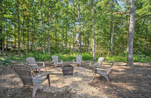 Stunning Cabin Getaway with Private Hot Tub! - Foto 2