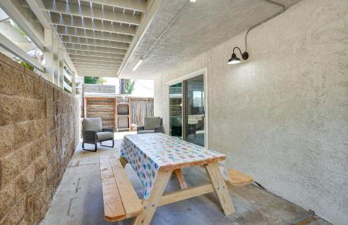 Chic Santa Paula Home with Mountain and City Views! - Foto 36