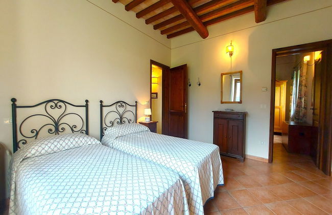 Casale Francesca With Private Pool - Photo 2