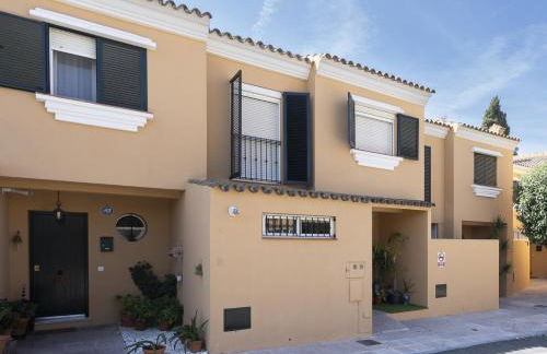 Chalet Pareado & Piscina - Foto 35