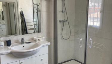 Grande Chambre meublee - Foto 5