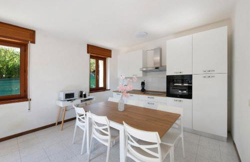 Villa Arcadia Apartments - Photo 10