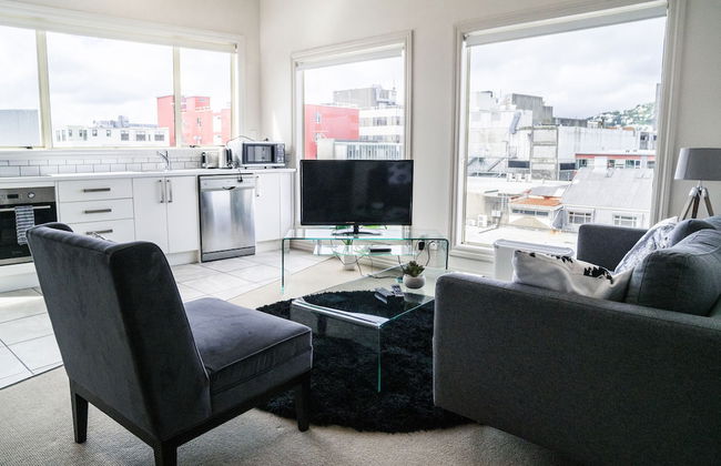 U Suites on Manners - Photo 44