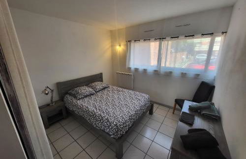 Air conditioned appartment 270m from beach - Foto 10