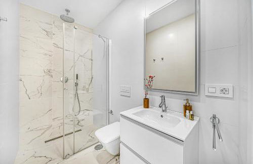 Luxury Villa with Heated Pool & Jacuzzi Near Costa Adeje Golf - Photo 38