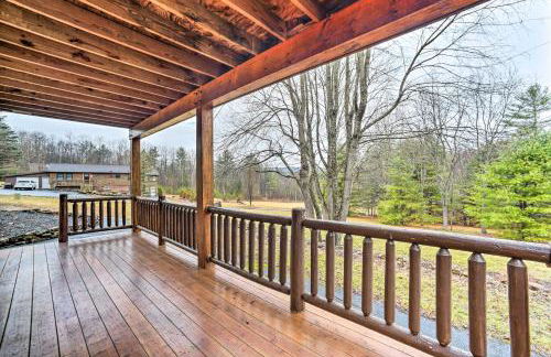 Spacious Cabin with Decks Near Saratoga Springs - Foto 26