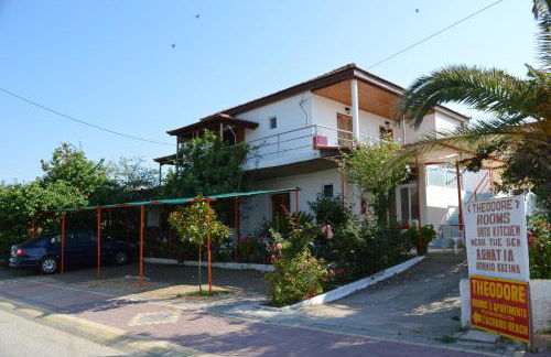 Theodore Apartments - Foto 18