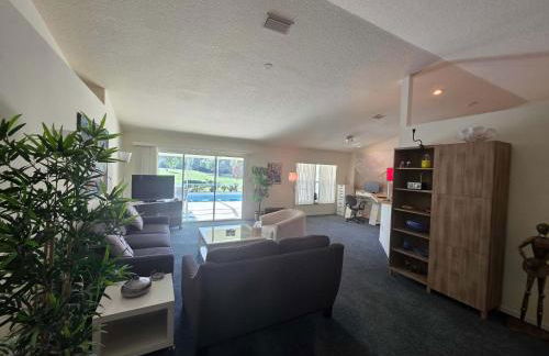 On the Course with a Pool - Foto 8