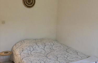 De la Clape à la mer mon petit pavillon labellisé - f2- piscine commune - wifi gratuit- parking privé - arrivee autonome - 800 m plage - grande terrasse abritée vent - - Foto 17