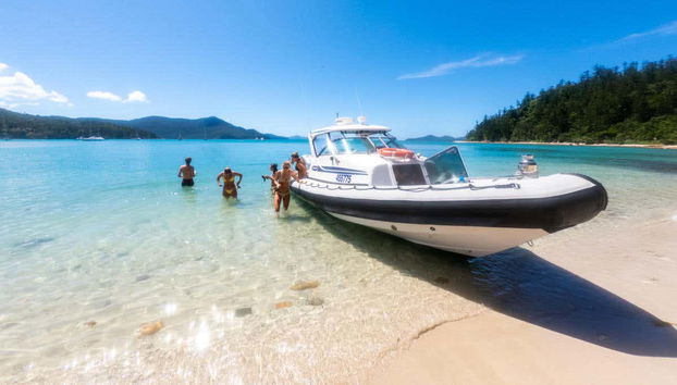 Barco para la excursión