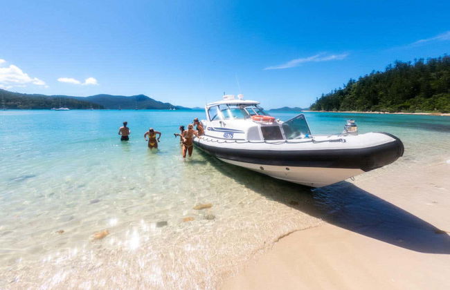 Aluguel de barco privado com capitão - Foto 2