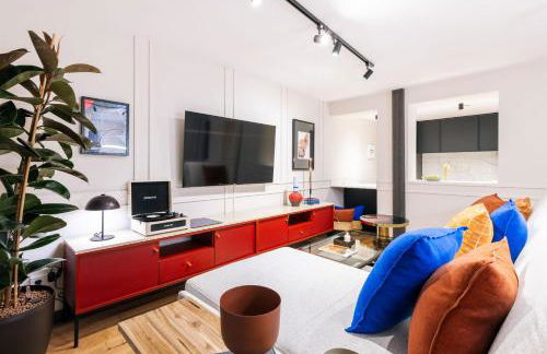 Stylish 4 suites +patio luxury apartment Gran Via - Photo 4