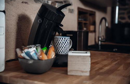 maison quartier médiéval au pied du château FOUGERES - Foto 5